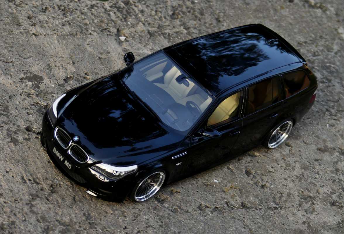 1:18 BMW M5 E61 Touring Schwarz Metallic Edition mit OVP